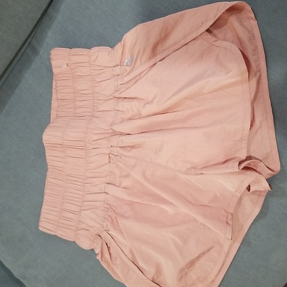 Free people Shorts size Small  Coral Pink